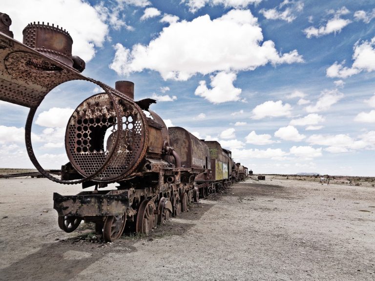 jerzykwpodrozy-cemetery-of-trains-2167665_1920